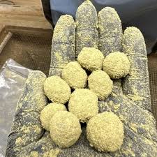 Buy Sour Moonrocks Online UK | 50% THC Potency Buy Sour Moonrocks online UK